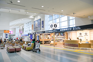 福岡空港の内観写真