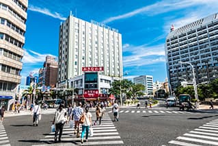 県庁前駅