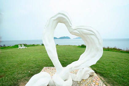 波戸岬のハートのオブジェ