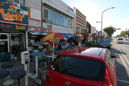 沖縄市ゲート通り