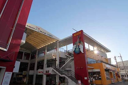 ミュージックタウン音市場外観